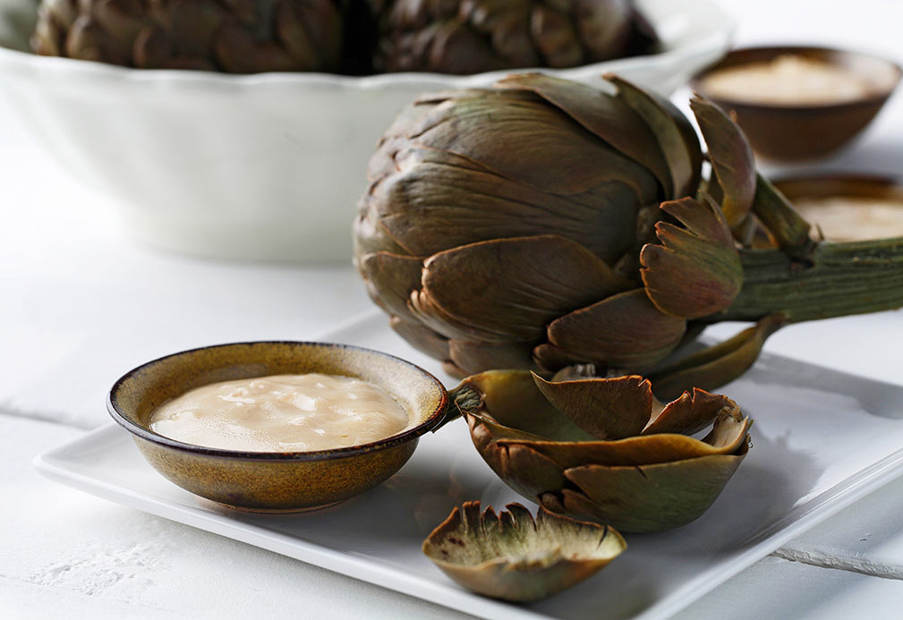 Artichokes with Mustard Tarragon Vinaigrette recipe made with canola oil by Chef Guadalupe García de León