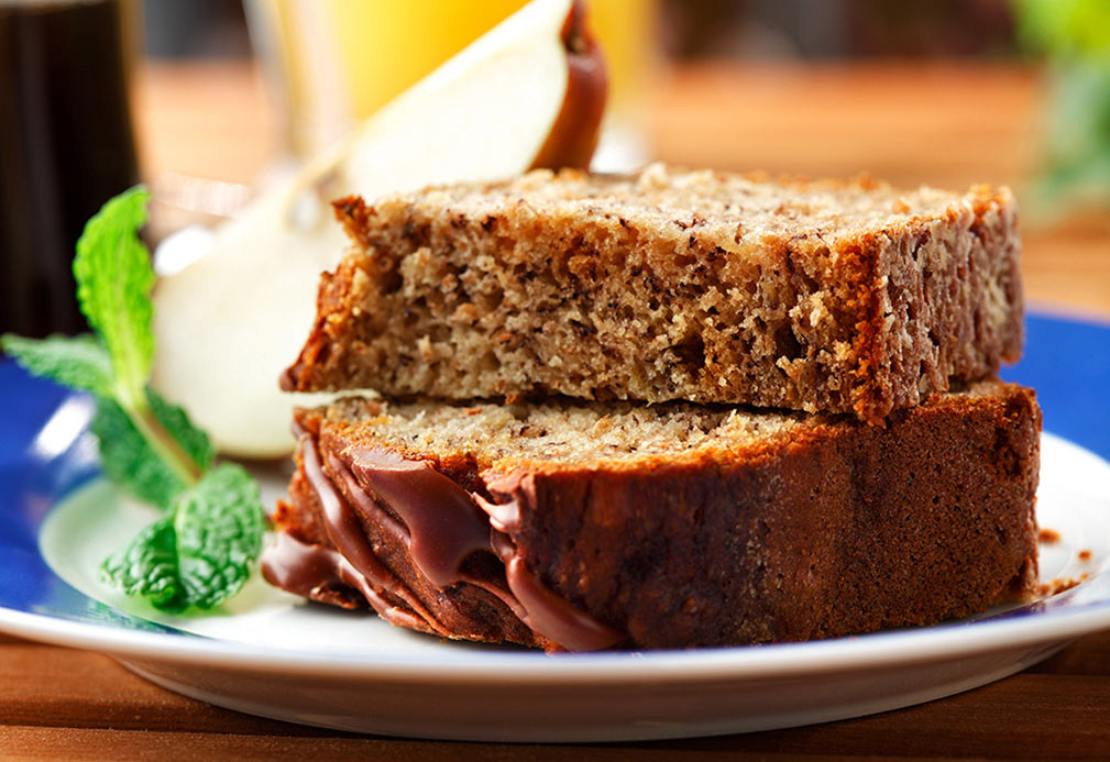 Banana Bread with Chocolate Drizzle