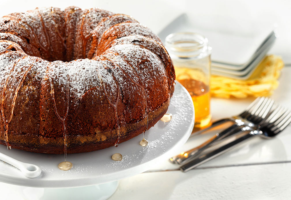 Honey Cake recipe made with canola oil by Nettie Cronish