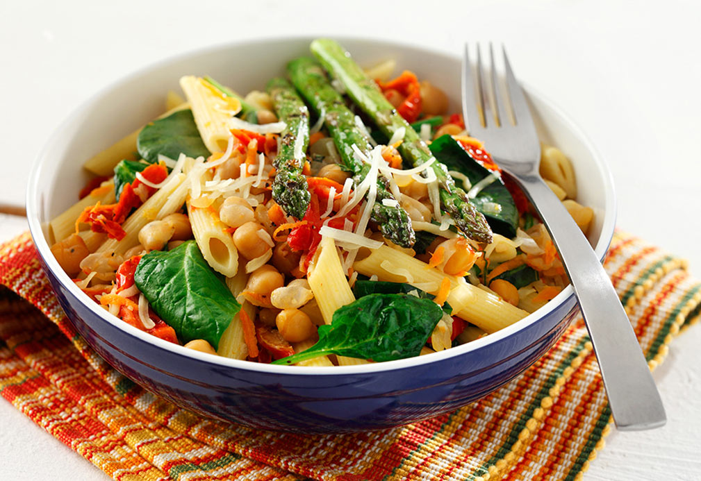 Penne with Chickpeas, Spinach and Roasted Asparagus recipe made with canola oil by Nettie Cronish