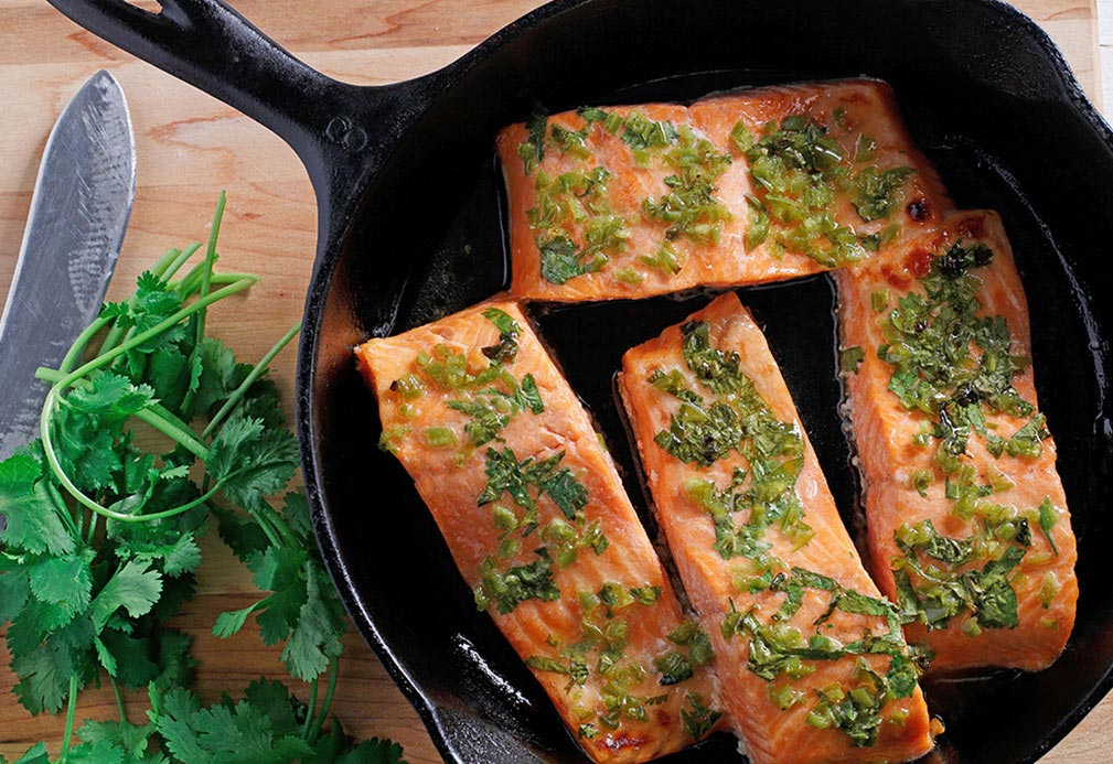 Salmón rebozado con cilantro