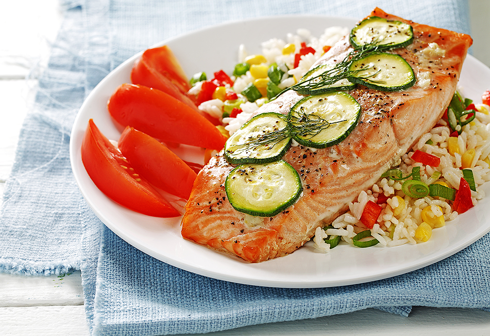 Salmon with Sliced Zucchini recipe made with canola oil by Guadalupe Garcia de Leon