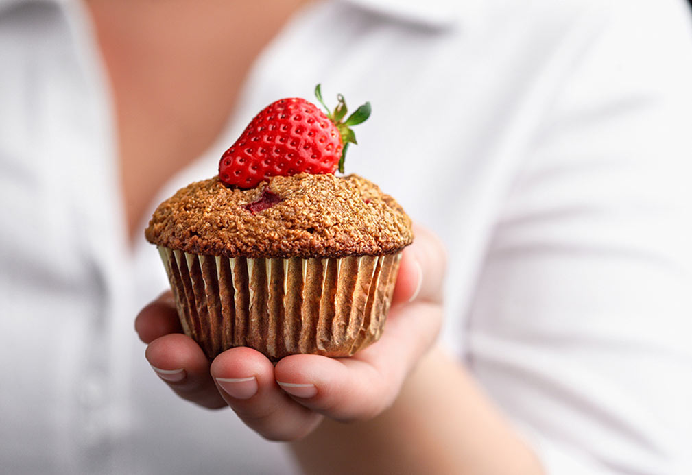 Muffins de salvado y fresas