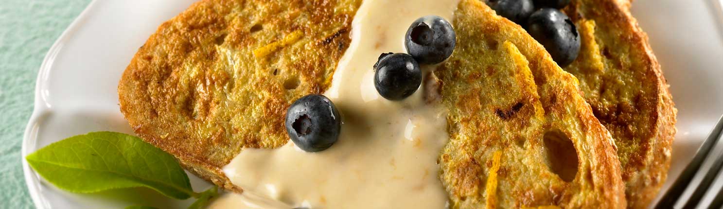 French Toast with blueberries and Creamy Apricot Sauce made with canola oil 