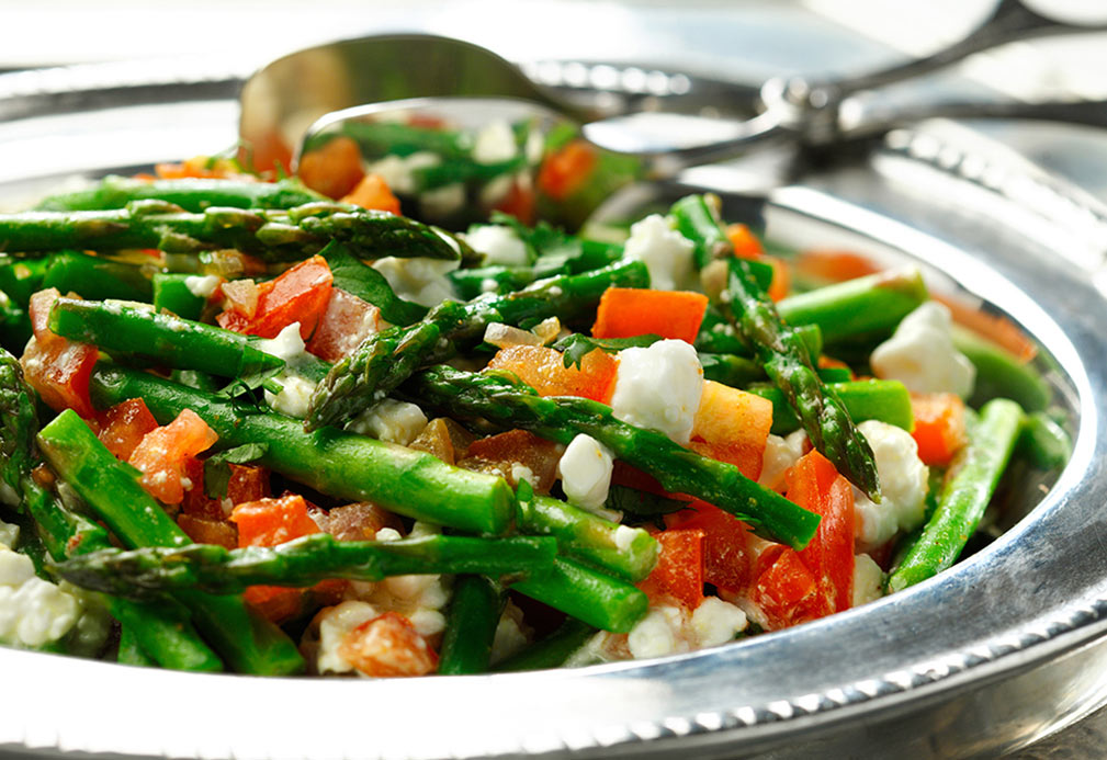 Creamy Asparagus with Tomato recipe made with canola oil by Raghavan Iyer